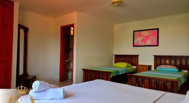 Четырёхместный номер Comfort c 1 комнатой Hotel Nueva Esperanza