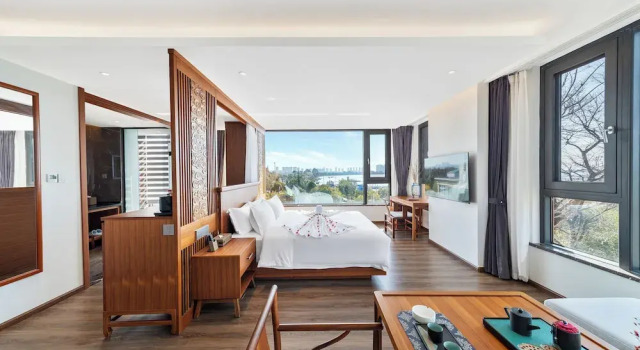 Номер Luxury Kunming Boyue Hotel