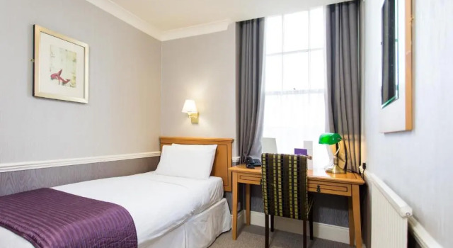 Одноместный номер Classic The Clarendon Hotel