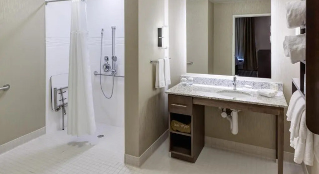 Четырёхместный номер Standard Homewood Suites by Hilton Chattanooga - Hamilton Place
