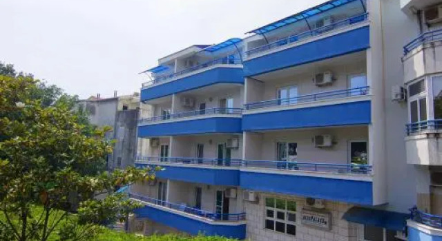 Blue Palace, Забронировать Отель Отели Бечичи 3 звезды, 3*