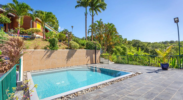 Villa douillette à Deshaies - Vue sur la mer et la montagne - 96 m², Réserver Complexe hôtelier Hôtels resort à Basse-Terre, Complexe hôtelier