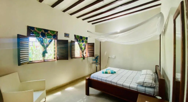 Bush House Nungwi