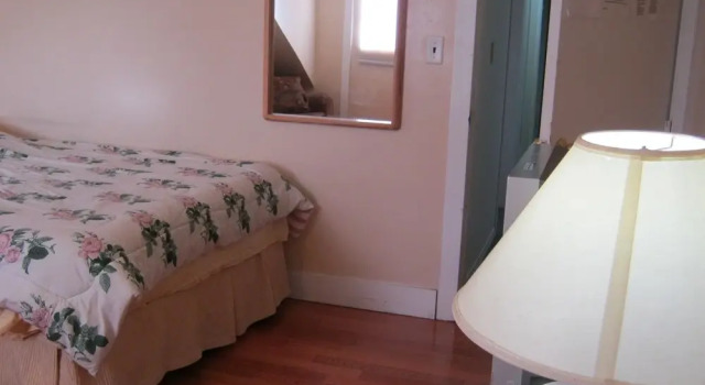 Двухместный номер Standard с балконом Kelowna Okanagan Lake Hostel