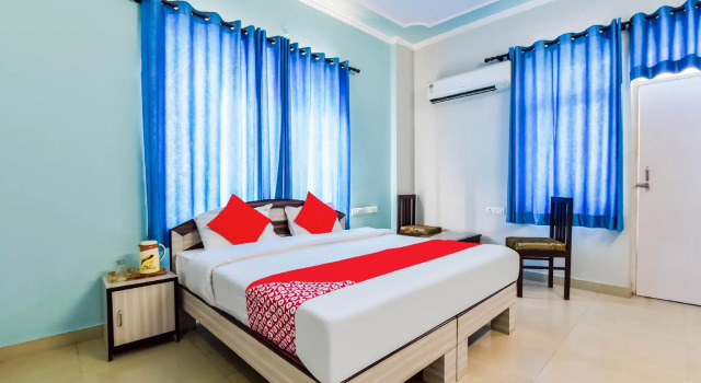 Люкс Standard Capital O 78850 ShamRock INN