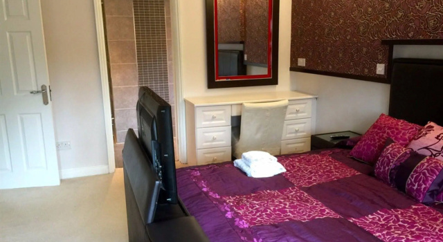 Woodpaddock B&B, Rezervați Bed and Breakfast Hoteluri de afaceri în Merseyside, 4* 5*