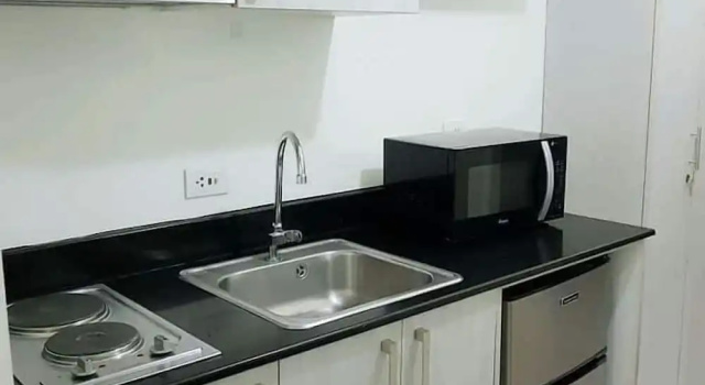 Номер Economy Staycation Taft Ave DLSU Green Res by darpm