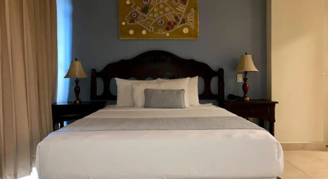 Студия Los Altos Apartments & Studios