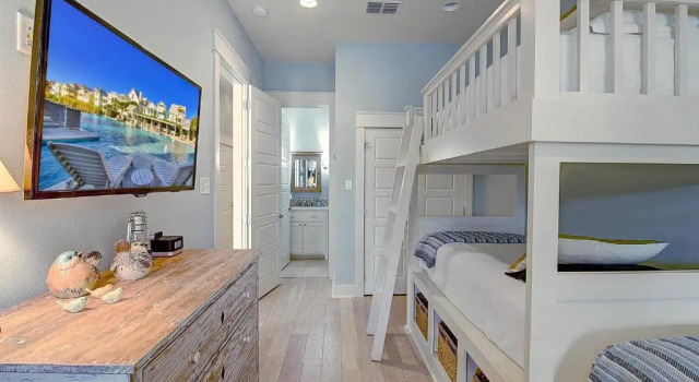 Shore House 183 BE