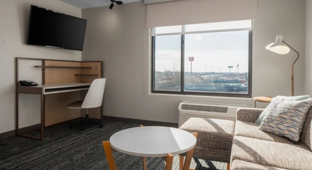 Люкс TownePlace Suites by Marriott Sidney