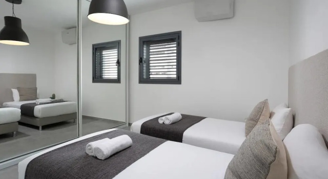 Delightful 2BR Roth-Allenby HolyGuest