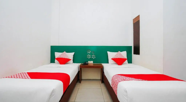 Standard Twin room OYO 231 Hotel Andita Syariah