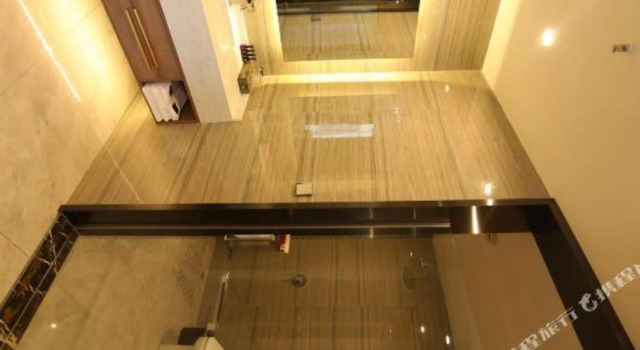 Saint Maur Hotel, Book Hotel Haicheng Liaoning