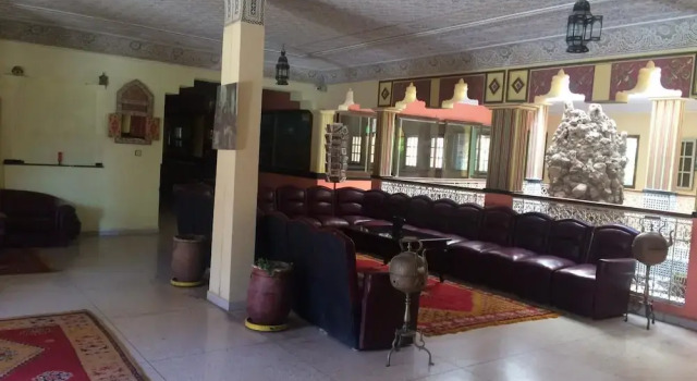 Hotel Restaurant Mabrouka, Rezerwuj Hotel Hotele w Souss-Massa-Draa z basenem, Basen