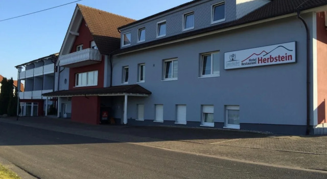 Hotel Ristorante Herbstein