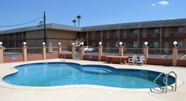Deluxe Inn and Suites Weslaco, Buchen Sie Hotel Weslaco Rio Grande Valley