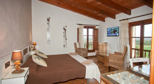 Agroturismo Finca Es Carbó, Book Hotel Ses Salines Majorca