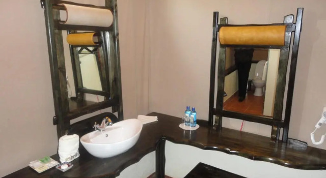 Трёхместный номер Deluxe Ashnil Mara Camp