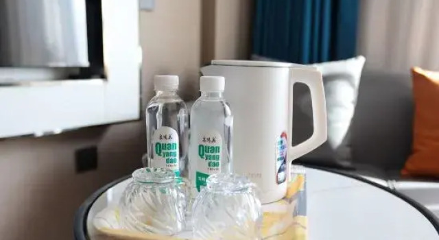 Superior Yun Hotel (Shenyang Taoxian Airport), Book Hotel Hotels in Liaoning with Parking, Parking