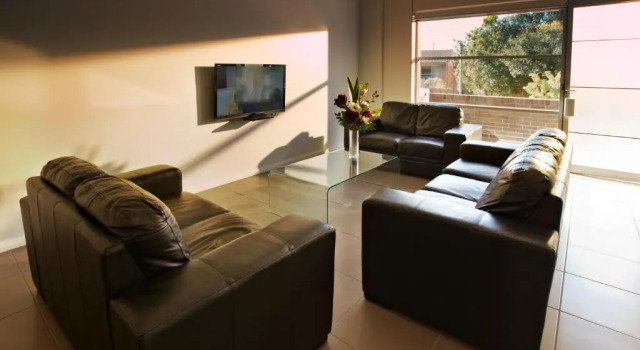 Апартаменты Charlestown Executive Apartments