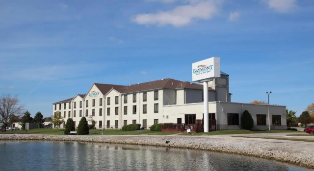 Четырёхместный номер Standard City Express By Marriott Findlay