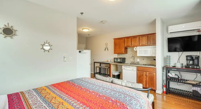 Smith Mountain Lake Condo w/ Pool Access, Забронировать Апартаменты/квартира Хаддлстон Виргиния