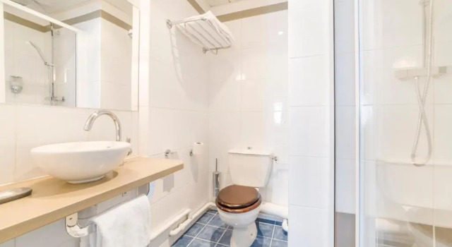 Четырёхместный номер Standard Hotel Korner Montparnasse