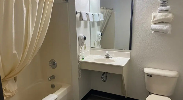 Номер Standard Plymouth Suites