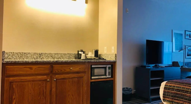 Номер Premium Country Inn & Suites by Radisson, Nashville Airport East, TN