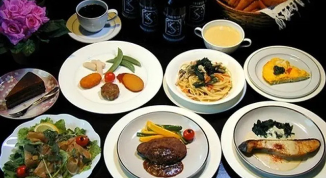 Country Pension Mori no Symphony, Buchen Sie Hotel Shinano Nagano