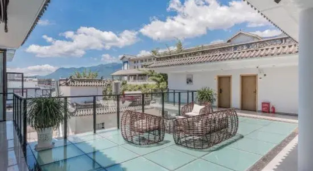 Jiuge Light Luxury Homestay(Dali Old City Erhai Store), Prenota Hotel Hotel a Dali con parcheggio, Parcheggio