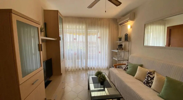 Apartamento con piscina en 1ª línea de playa en Salou