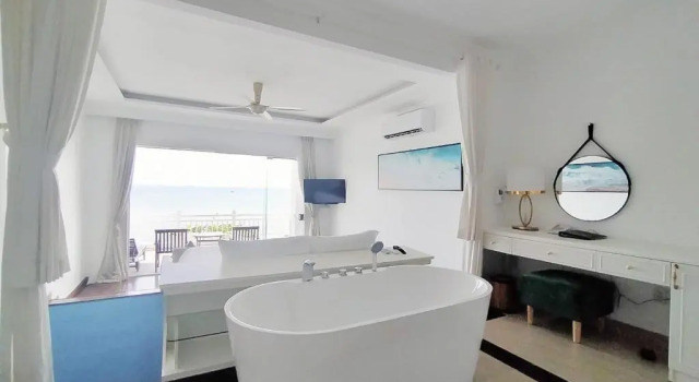 Двухместный номер Deluxe с балконом и с видом на море SV Boutique Resort