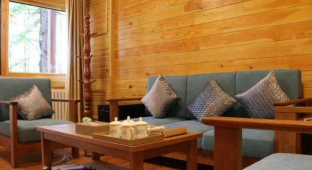 Neyin Ancient City Forest Tribe Chalet Hotel, Buchen Sie Chalet Villen in Jilin, Villa