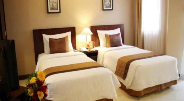 Полулюкс The Majesty Business and Family Hotel