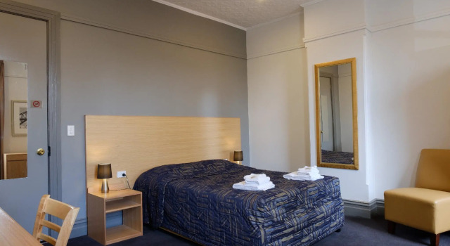 Номер Deluxe Royal Exhibition Hotel