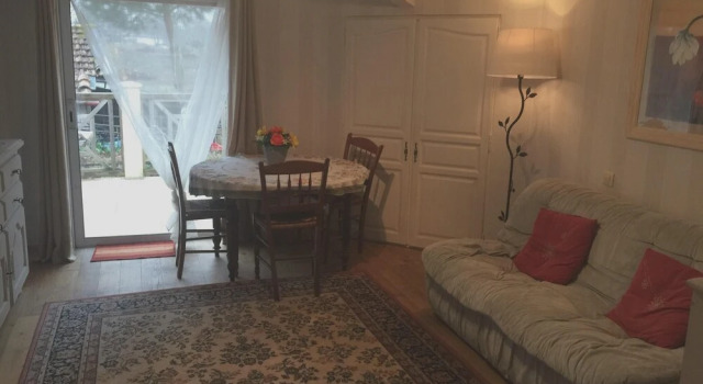 House With one Bedroom in Mimizan, With Enclosed Garden and Wifi - 5 km From the Beach, Prenota Hotel Hotel a Aquitania con parcheggio, Parcheggio