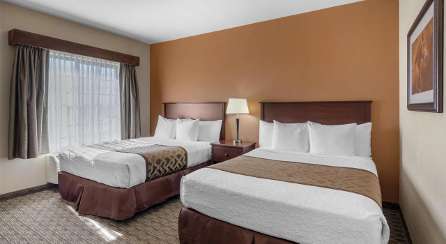 Четырёхместный номер Standard Best Western North Edge Inn
