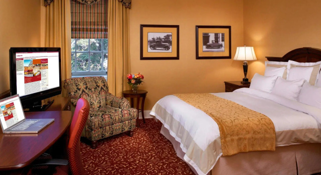 Двухместный номер Standard Dearborn Inn, Autograph Collection