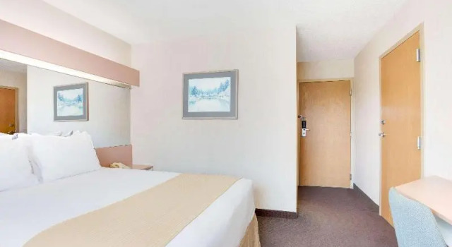 Номер Standard Дуплекс Microtel Inn by Wyndham Greensboro