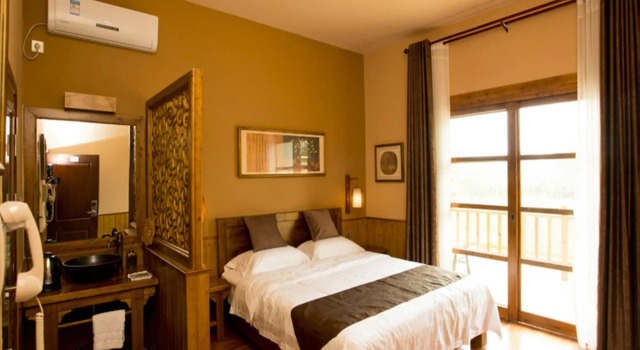 Moondance Hotel