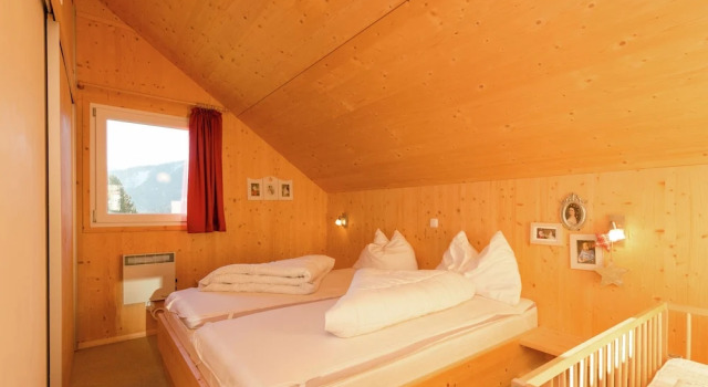 Mountain Chalet in the Lap of Luxury with Whirlpool in Hohentauern, Rezerwuj Chalet Hotele 3-gwiazdkowe w Murtal, 3*