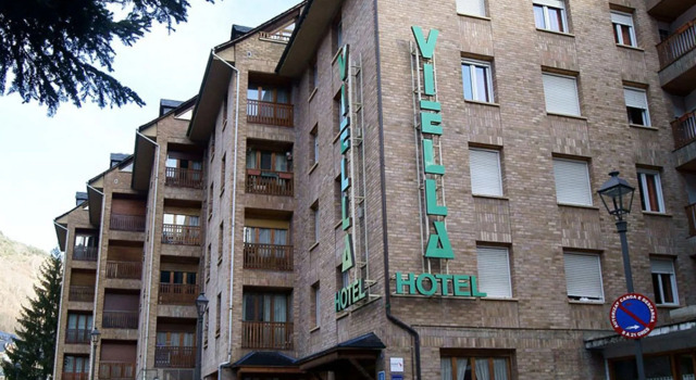 Hotel Viella, Забронировать Отель Вьельа Э Михаран Бакейра-Берет, рядом с Церковь Св. Михаила