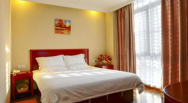 GreenTreen Inn Beijing Tiantan South Gate Express Hotel, Забронировать Отель Фэнтай , рядом с Shiliuzhuang Station