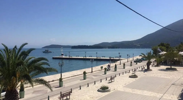 SeaFront Stone Suites, Rezervovat Hotel Vonitsa 
