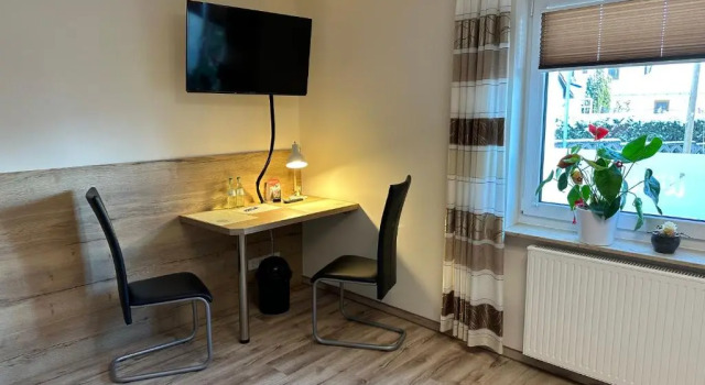 Pension zum Winterberg, Prenota Hotel Elsterwerda Brandeburgo