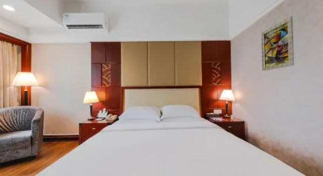 Люкс Business Borrman Hotel Dongguan Changping Avenue