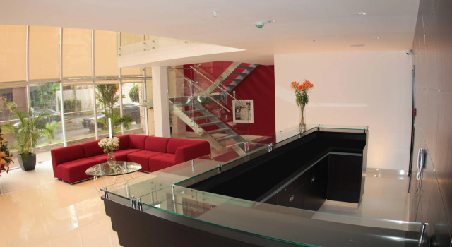 Az-Hotel & Suites