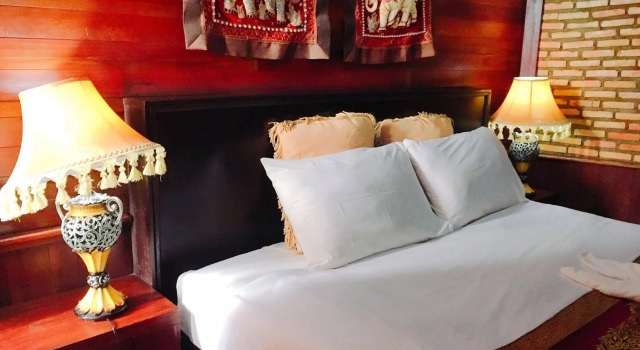 Long Ngum View Resort, Buchen Sie Resort Ban Thinkèo 