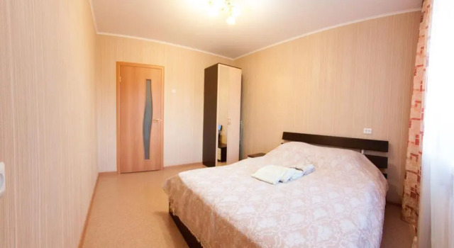 Home City Apartments Near Drama Theatre, Забронировать Апартаменты/квартира Отели Тюмени с парковкой, рядом с Западно-Сибирский Инновационный Центр, Парковка